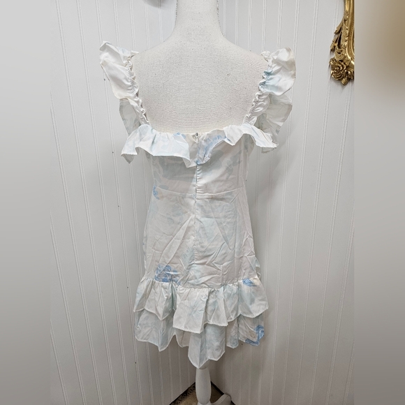 Elegant White and Blue Ruffle Dress M - Picture 2 of 3